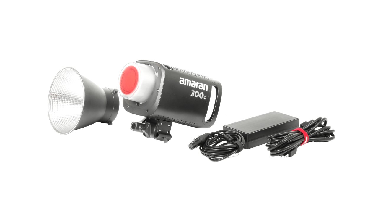 Aputure Amaran 300c全彩聚光燈