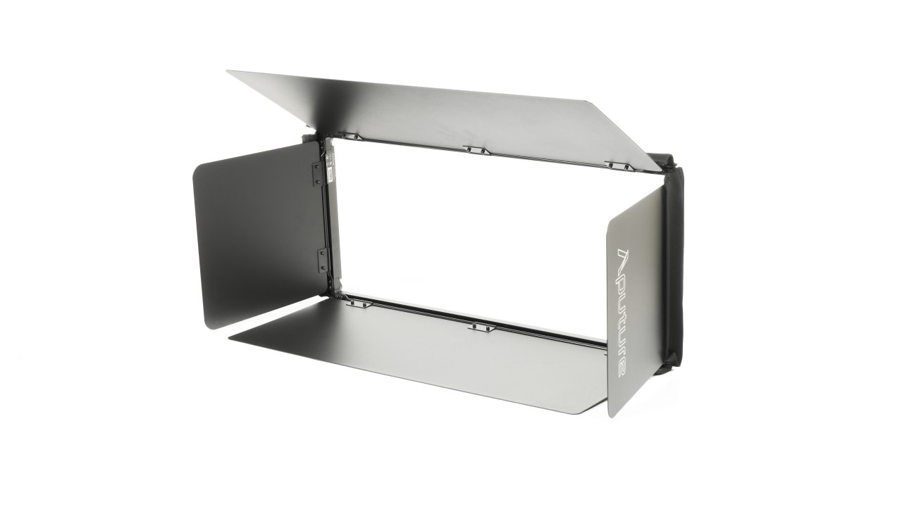 Aputure Nova P600c Barndoors 擋光板